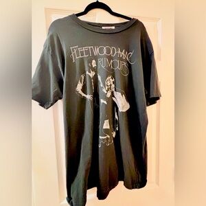 Oversized Fleetwood Mac Tee, size medium
